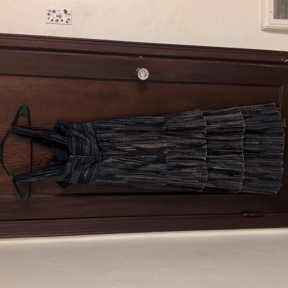 Saylor Intermix Hedi Lurex Metallic Halter Midi Dress - Picture 9 of 10